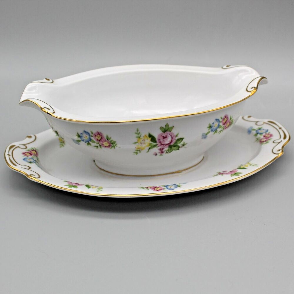 Floral Vintage Gravy Boat with Underplate Occupied Japan Oval Kingswood